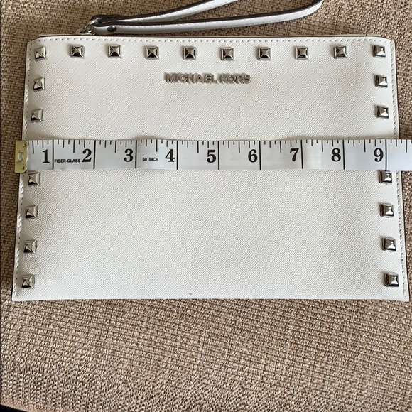 Michael Kors Leather XL Zip Clutch Wristlet White - Picture 11 of 15